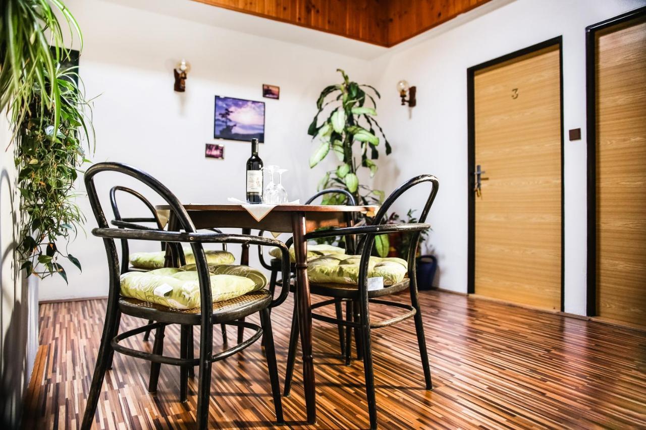 Staj Newport Hotell Dolní Domaslavice Exteriör bild